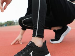 夏季透气防臭跑步板鞋男款鞋子男网布鞋飞织运动休闲网面黑色潮鞋_男人的鞋铺a_流行男鞋
