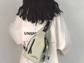 小众帆布斜挎包包女2023新款时尚单肩潮牌胸包男款运动腰包小背包_SJHSJH16包先生_箱包皮具/热销女包/男包