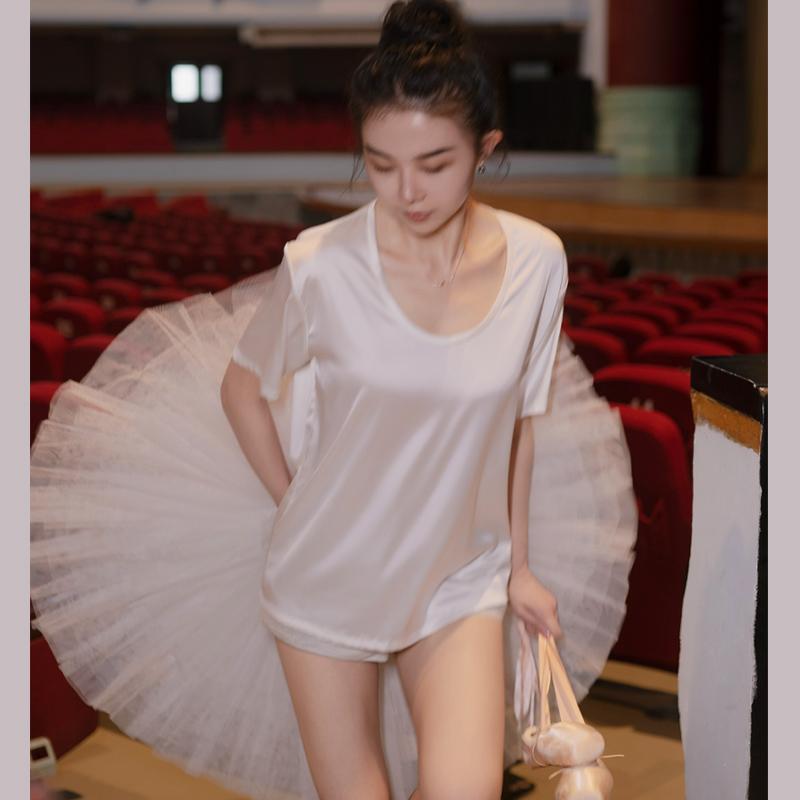 MOONA全绸缎短袖T恤女夏季冰丝凉感 MOONA珍珠光感 全绸缎短袖T恤女夏季冰丝凉感U领宽松气质法式上衣_MOONA 定制_女装/女士精品 女装_女士精品